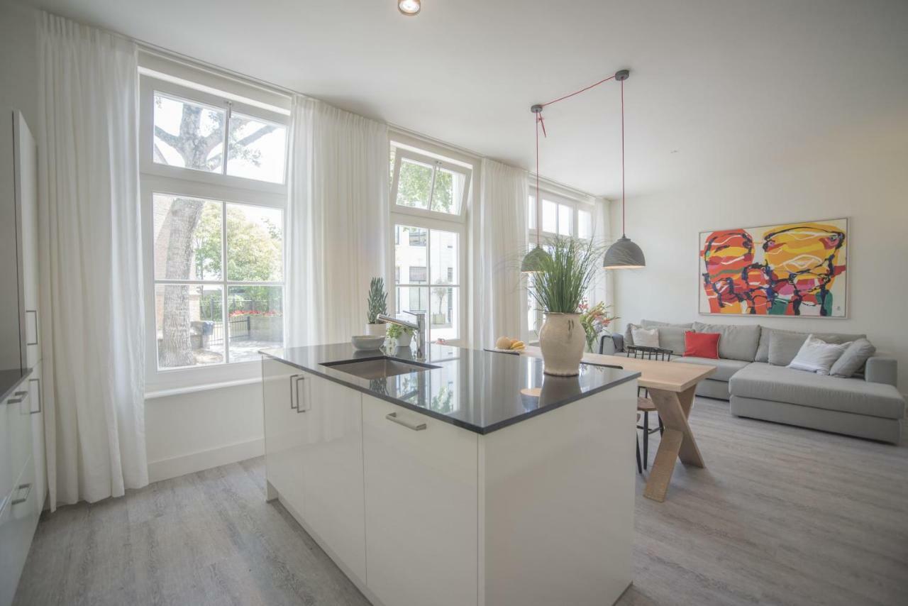 Luxury Upstairs & Downstairs Apartments 잔드보르트 외부 사진