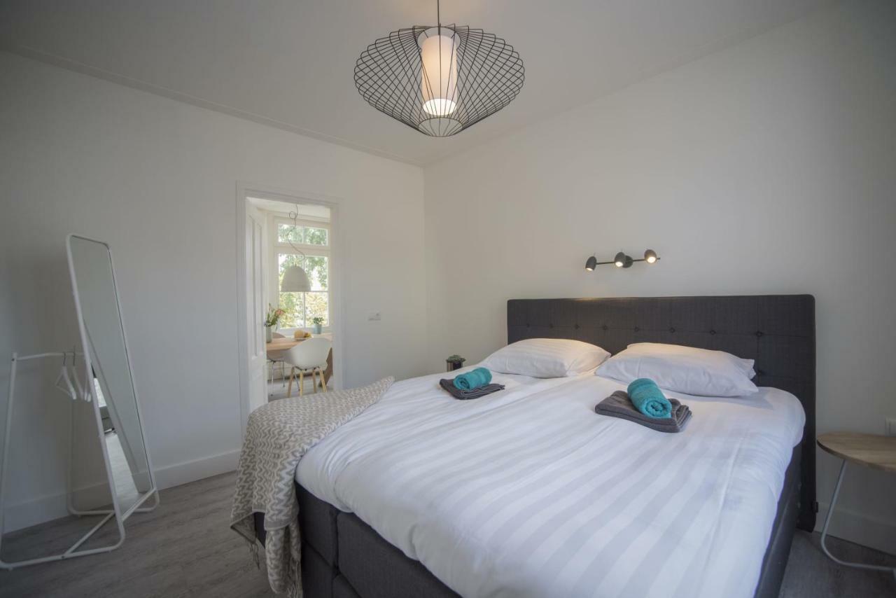 Luxury Upstairs & Downstairs Apartments 잔드보르트 외부 사진