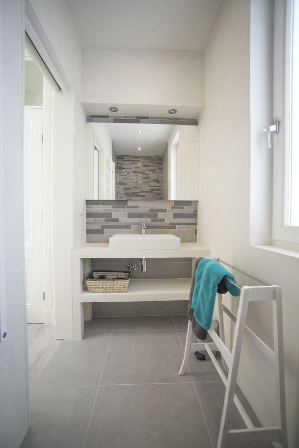 Luxury Upstairs & Downstairs Apartments 잔드보르트 외부 사진