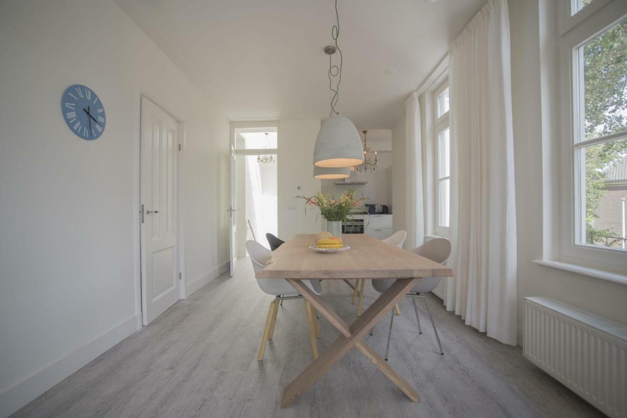 Luxury Upstairs & Downstairs Apartments 잔드보르트 외부 사진